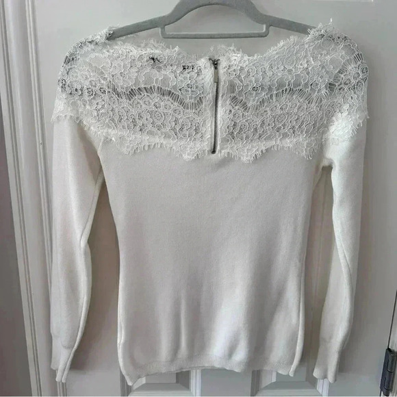 Lipsy Off Shoulder Ivory Sweater Eyelash Lace Trim Womens SM Coquette‎ Preppy - Picture 3 of 9